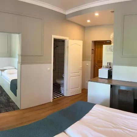 بيت شباب Sadama Kvartal بارنو