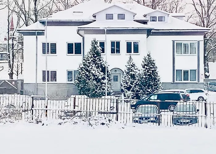 بيت شباب Sadama Kvartal